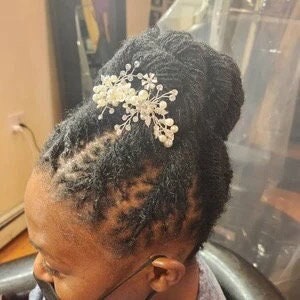 Floral Bridal Hair Comb Pearl Wedding Hair Comb Bridal Comb Pearl Hair Comb Hair Comb for Wedding Bridal Hair Piece Hair Comb