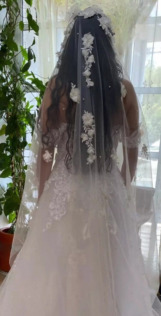 Floral Veil with Pearls Flower Wedding Veil Floor Wedding Veil Pearl Veil Cathedral Veil White Fingertip Pearl Veil