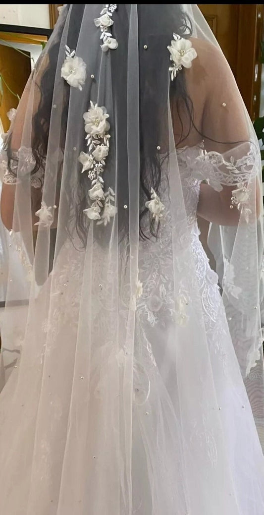 Flower Veil with Pearls Floral Veil Floor Wedding Veil Pearl Veil Cathedral Veil White Fingertip Pearl Veil